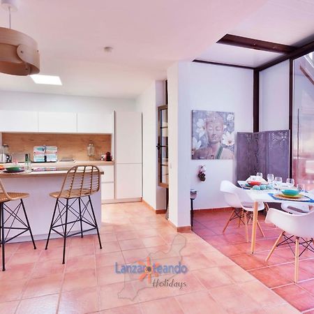 Vivienda Vacacional Casa Shanti بْوُرتو كاليرو المظهر الخارجي الصورة